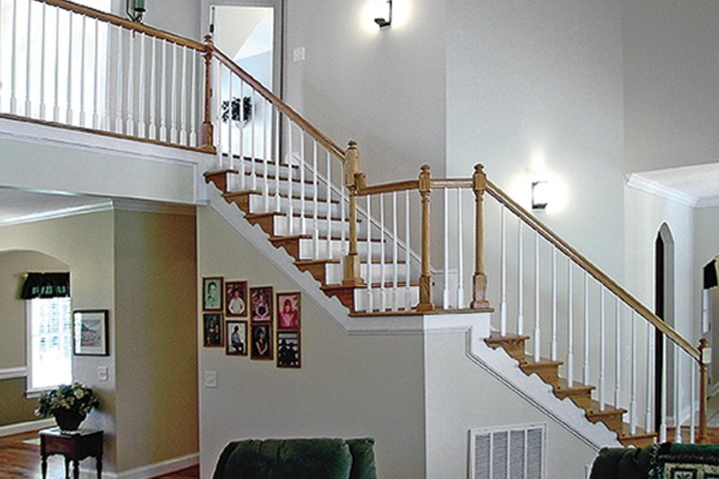 Home Plan - Interior - Family Room for Country House Plan #314-281 - 3 bed, 3.5 bath