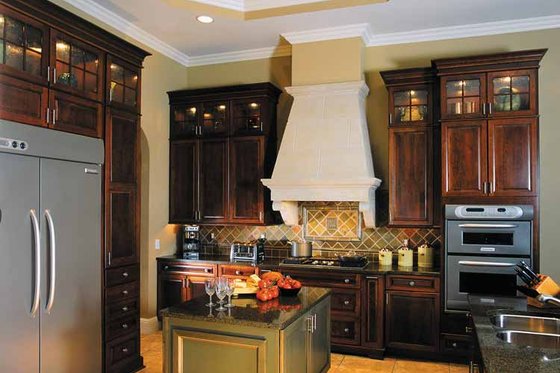 Interior - Kitchen for Mediterranean House Plan #930-315 - 4 bed, 3.5 bath
