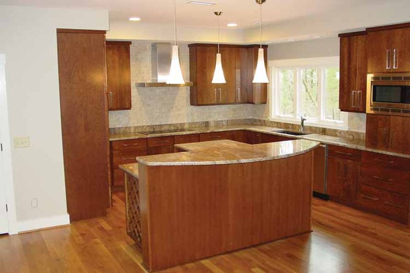 Dream House Plan - Interior - Kitchen for Craftsman House Plan #939-14 - 3 bed, 3.5 bath