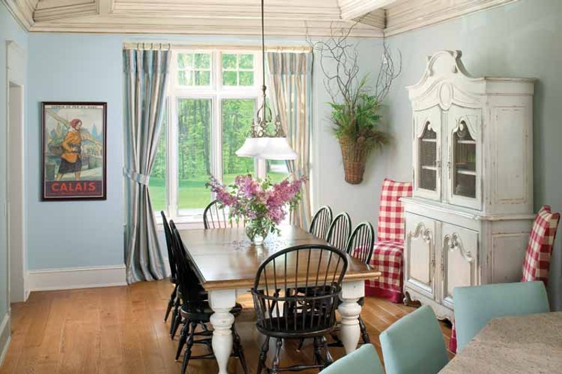 Home Plan - Interior - Dining Room 1 for European House Plan #928-16 - 4 bed, 3.5 bath
