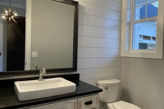 Interior - Bathroom 2 for Craftsman House Plan #437-111 - 4 bed, 3.5 bath