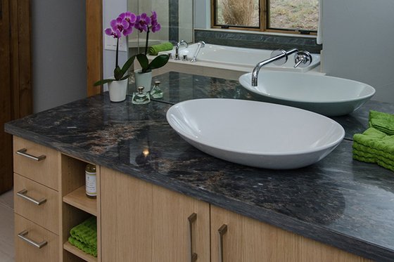 Interior - Bathroom for Contemporary House Plan #1042-21 - 3 bed, 3.5 bath