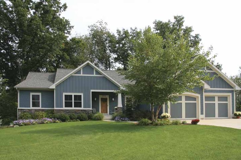 Home Plan - Craftsman Exterior - Front Elevation Plan #928-147