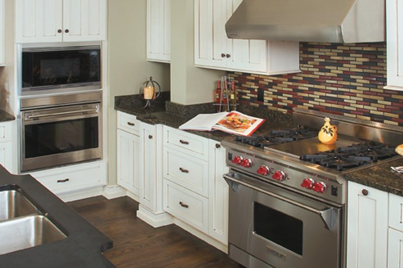 Home Plan - Interior - Kitchen for European House Plan #929-899 - 3 bed, 3.5 bath