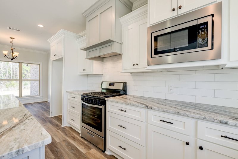 Dream House Plan - Interior - Kitchen 1 for European House Plan #430-110 - 3 bed, 2 bath