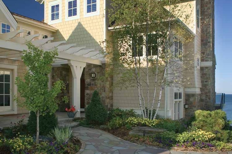 House Design - Exterior - Front Elevation 8 for Traditional House Plan #928-95 - 3 bed, 3.5 bath