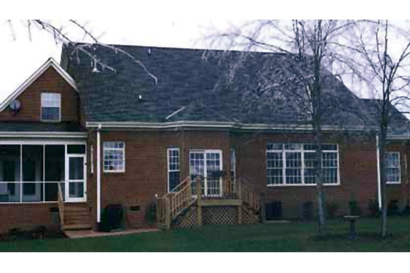 Home Plan - Exterior - Rear Elevation for Traditional House Plan #314-275 - 4 bed, 3.5 bath