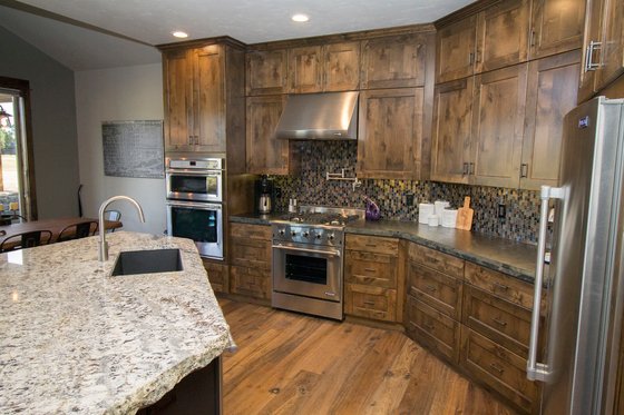 Interior - Kitchen 1 for Craftsman House Plan #892-11 - 3 bed, 4.5 bath