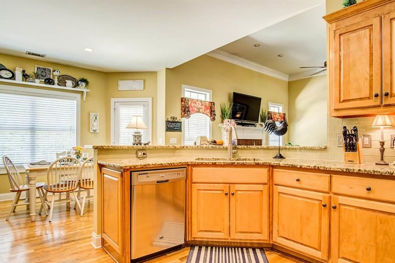 Architectural House Design - Interior - Kitchen 1 for Traditional House Plan #437-110 - 3 bed, 2.5 bath