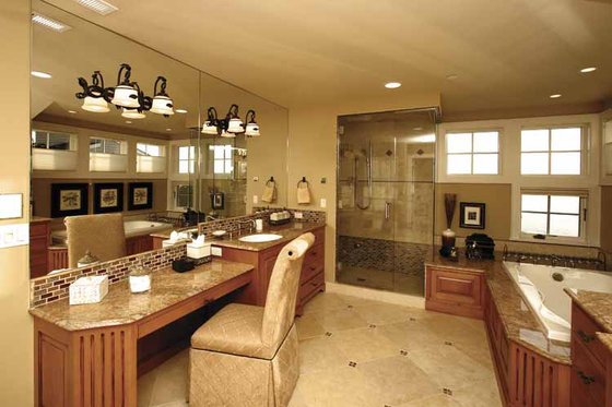 Interior - Bathroom 1 for Craftsman House Plan #132-485 - 4 bed, 4.5 bath