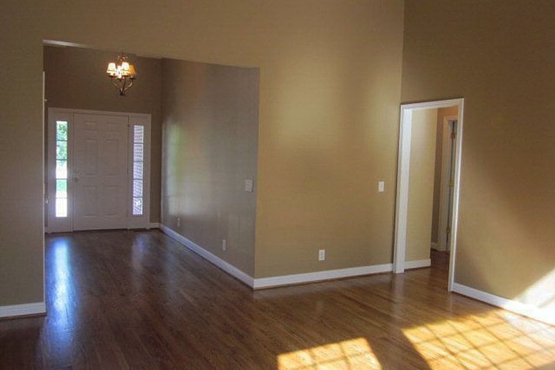 House Blueprint - Interior - Entry for Ranch House Plan #927-851 - 3 bed, 2 bath