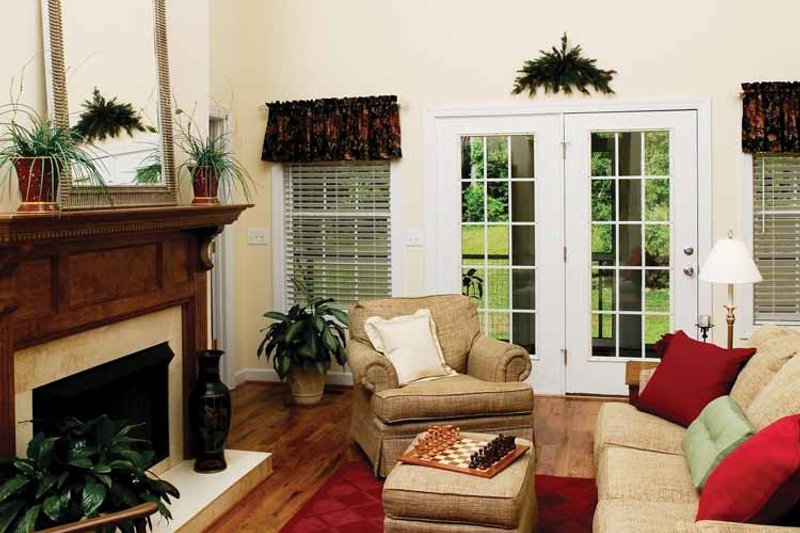 House Plan Design - Interior - Family Room for Ranch House Plan #929-244 - 3 bed, 2 bath