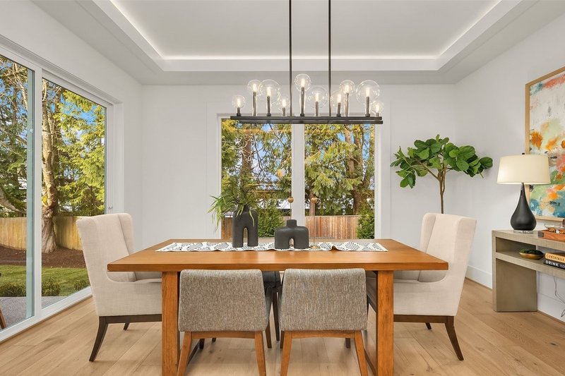 Home Plan - Interior - Dining Room for Traditional House Plan #1066-219 - 5 bed, 4.5 bath