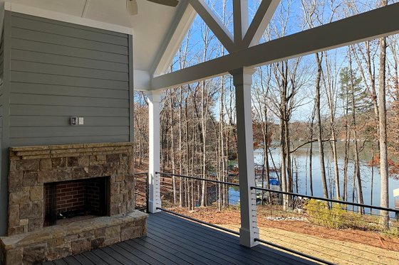 Exterior - Covered Porch for Craftsman House Plan #437-95 - 3 bed, 3.5 bath