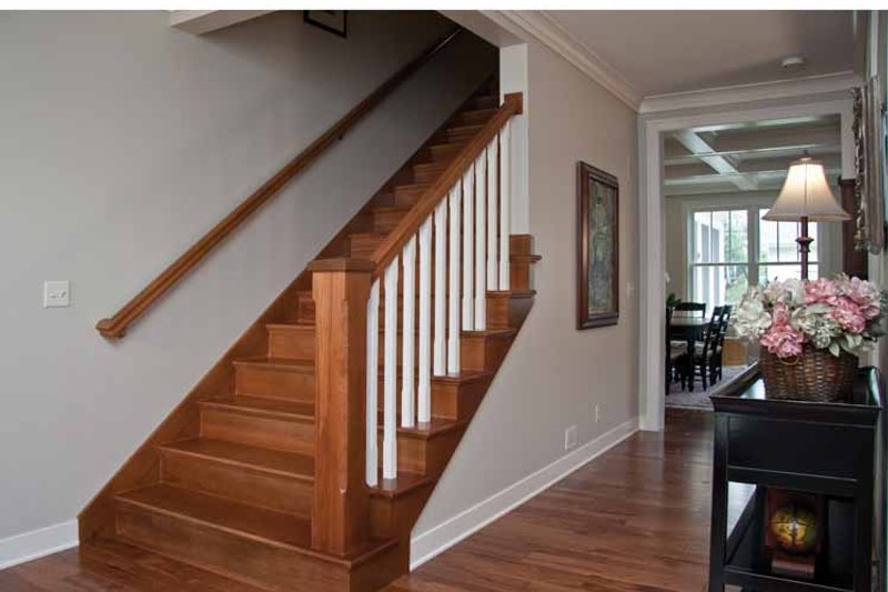 Home Plan - Interior - Entry for Colonial House Plan #928-220 - 5 bed, 3.5 bath