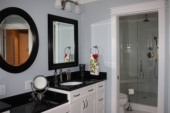 Master Bathroom - 3150 square foot craftsman home