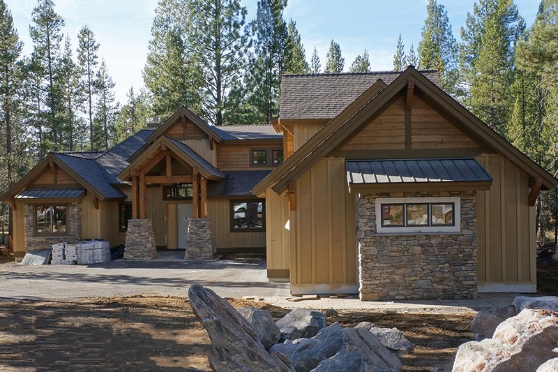 Home Plan - Exterior - Front Elevation 4 for Craftsman House Plan #892-4 - 4 bed, 4 bath