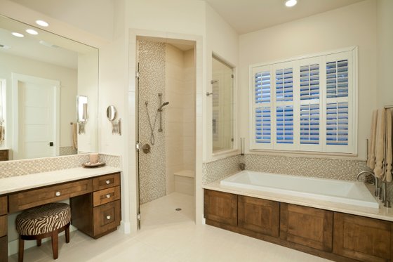 Interior - Master Bathroom 1 for Contemporary House Plan #935-24 - 5 bed, 5 bath