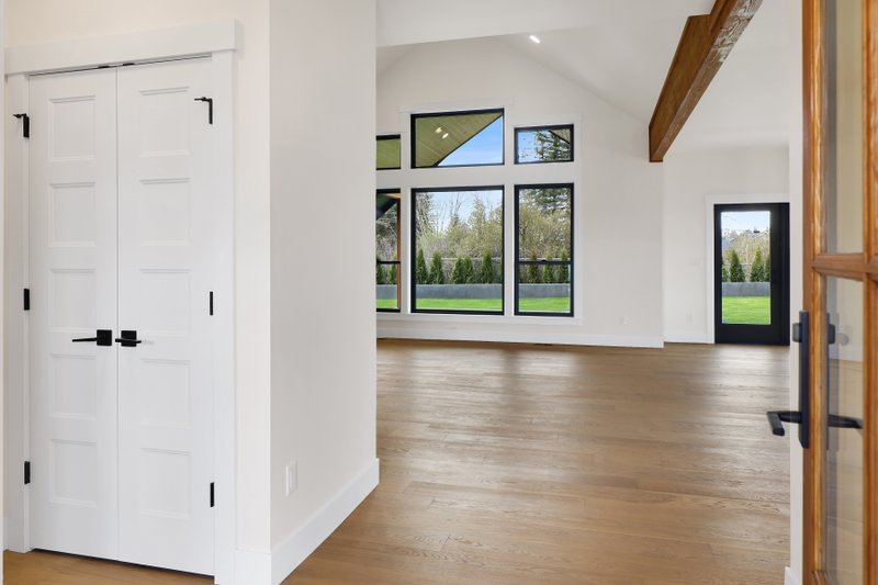 Dream House Plan - Interior - Entry 1 for Farmhouse House Plan #1070-223 - 4 bed, 2.5 bath