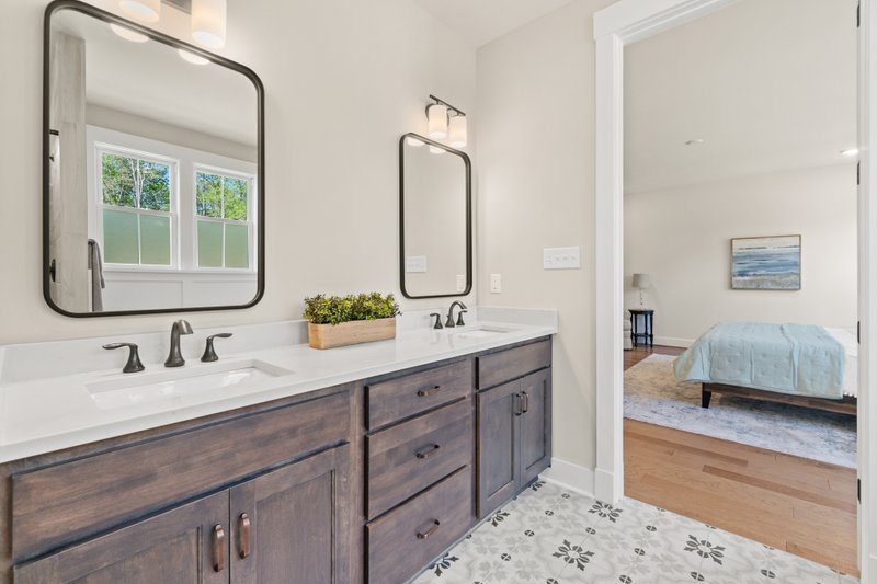 House Plan Design - Interior - Master Bathroom 1 for Farmhouse House Plan #51-1213 - 4 bed, 3.5 bath