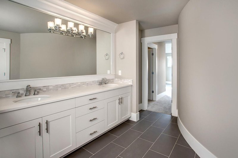 House Blueprint - Interior - Master Bathroom for Traditional House Plan #1066-70 - 6 bed, 3.5 bath