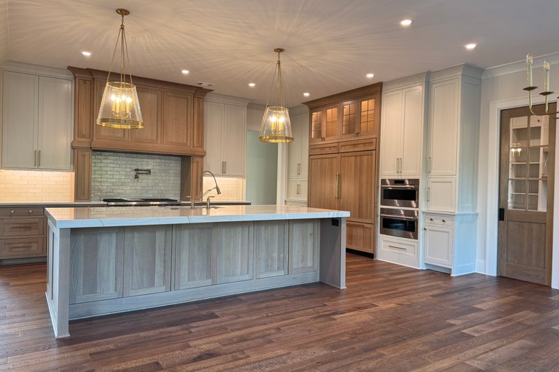 Home Plan - Interior - Kitchen 1 for Farmhouse House Plan #437-139 - 4 bed, 5 bath