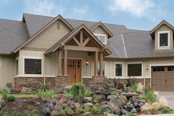 Front View - 2900 square foot Craftsman Home