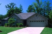 Traditional Style House Plan - 3 Beds 2 Baths 1680 Sq/Ft Plan #17-129 