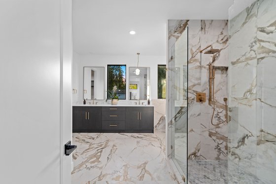 Interior - Master Bathroom 1 for Contemporary House Plan #1066-261 - 5 bed, 5.5 bath