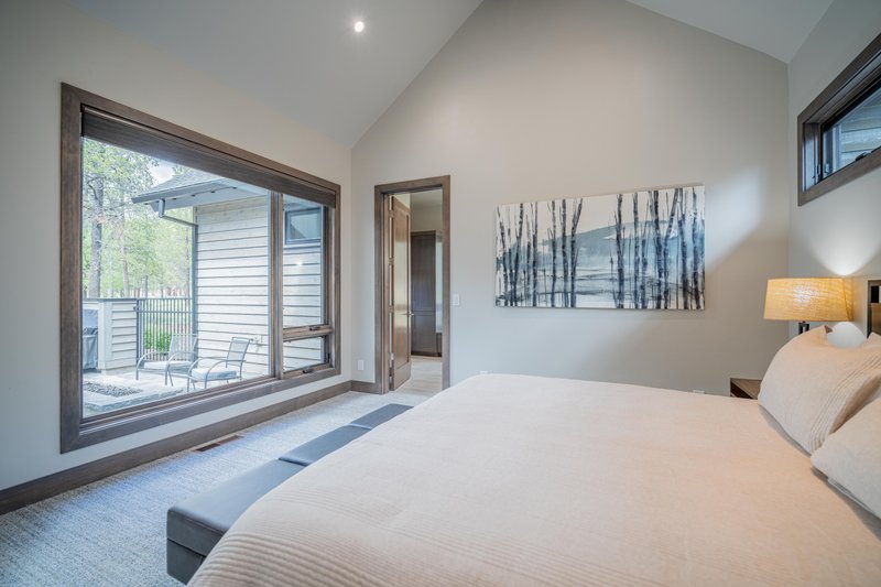 House Blueprint - Interior - Master Bedroom 1 for Contemporary House Plan #892-43 - 4 bed, 4.5 bath