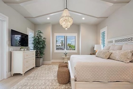 Interior - Master Bedroom for Contemporary House Plan #548-65 - 4 bed, 4.5 bath