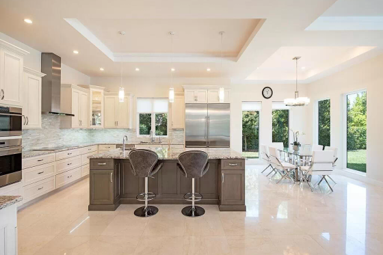 Interior - Kitchen for Contemporary House Plan #548-26 - 4 bed, 5 bath