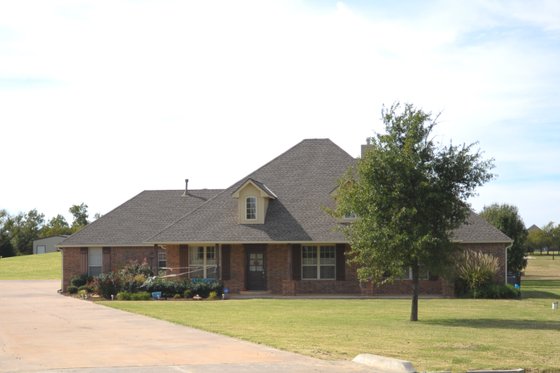 Exterior - Front Elevation for Traditional House Plan #65-423 - 4 bed, 4 bath