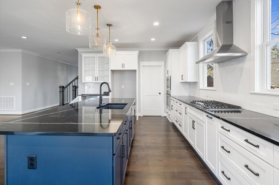 Photo 11 for Country House Plan #1080-8 - 4 bed, 3 bath