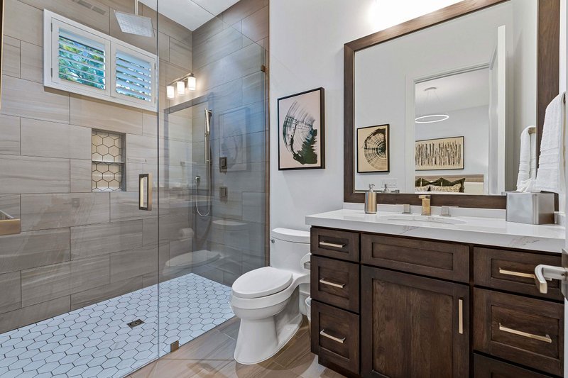 House Design - Interior - Bathroom for Craftsman House Plan #938-148 - 4 bed, 4.5 bath