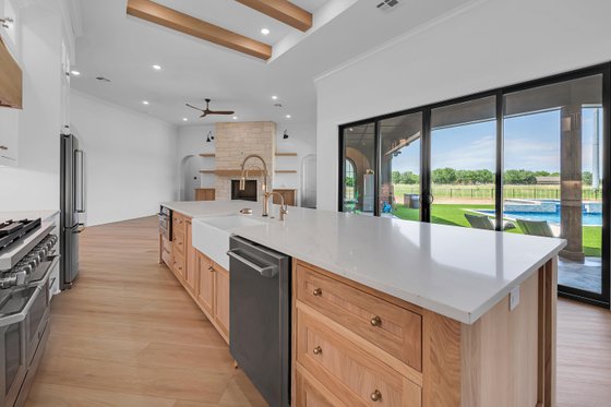 Interior - Kitchen 3 for Cottage House Plan #1096-14 - 4 bed, 4.5 bath