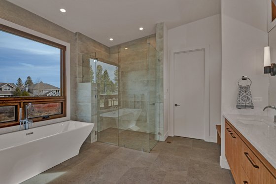 Interior - Master Bathroom for Modern House Plan #892-47 - 3 bed, 3.5 bath