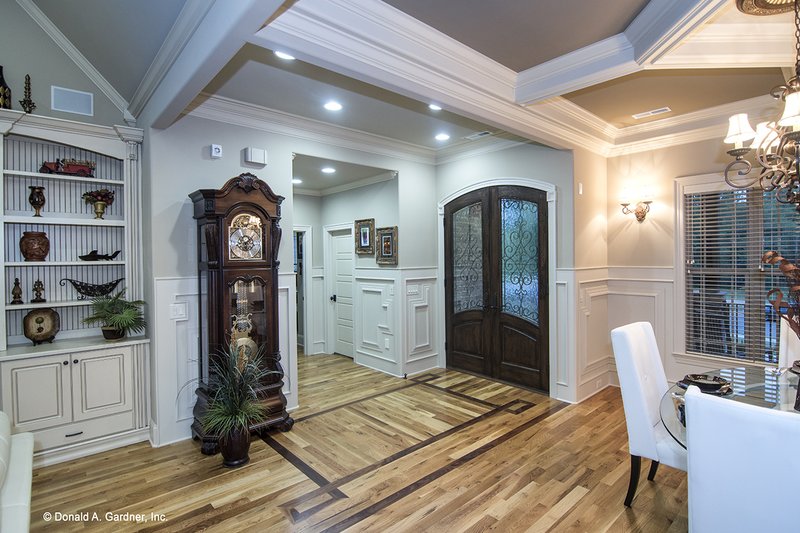 Architectural House Design - Interior - Entry for Country House Plan #929-556 - 4 bed, 3 bath