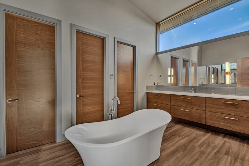 House Blueprint - Interior - Master Bathroom 2 for Modern House Plan #892-36 - 4 bed, 3.5 bath