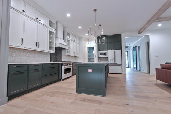 Photo 3 for Traditional House Plan #1080-9 - 5 bed, 4.5 bath