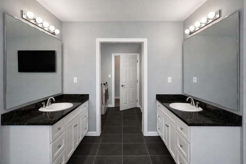 Architectural House Design - Interior - Master Bathroom 1 for Traditional House Plan #1060-444 - 4 bed, 3.5 bath