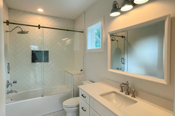Interior - Bathroom for Traditional House Plan #1058-218 - 4 bed, 4 bath