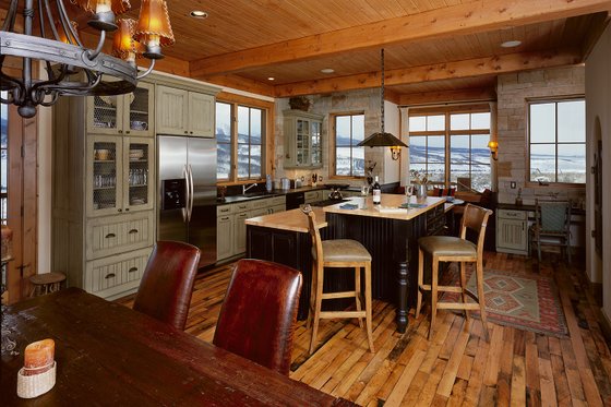 Interior - Kitchen for Craftsman House Plan #908-1 - 4 bed, 4.5 bath