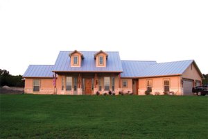 House Plan Design - Exterior - Front Elevation for Country House Plan #472-257 - 4 bed, 3 bath