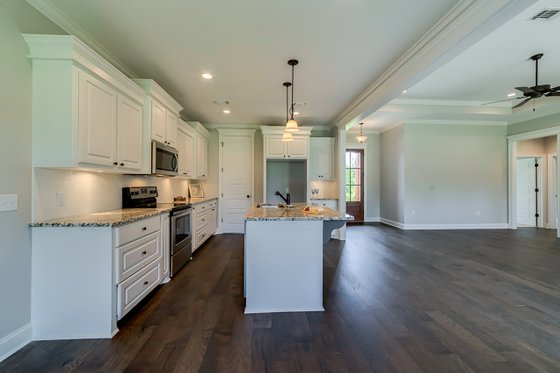 Interior - Kitchen 3 for Ranch House Plan #430-182 - 4 bed, 2 bath