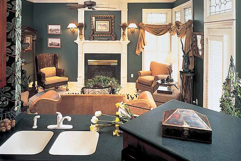 House Plan Design - Interior - Kitchen for Mediterranean House Plan #952-178 - 4 bed, 3.5 bath