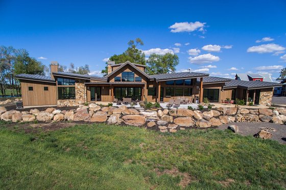 Exterior - Rear Elevation for Contemporary House Plan #892-20 - 3 bed, 3.5 bath