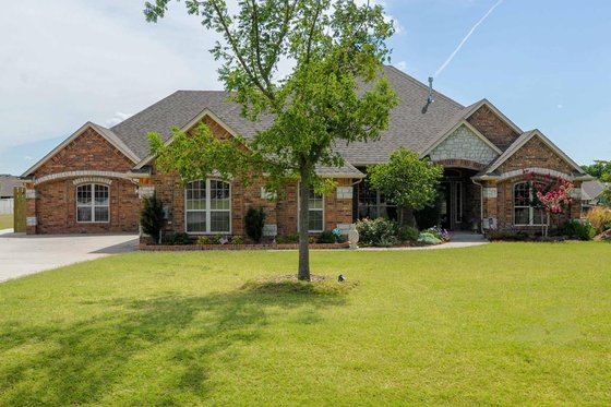 Exterior - Front Elevation for Traditional House Plan #65-506 - 4 bed, 4 bath