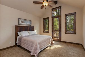 Craftsman style house design,bedroom photo