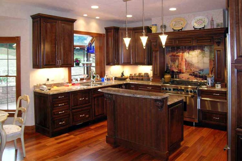 Home Plan - Interior - Kitchen 1 for Victorian House Plan #314-199 - 3 bed, 3 bath